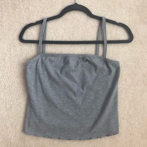 gray tank top